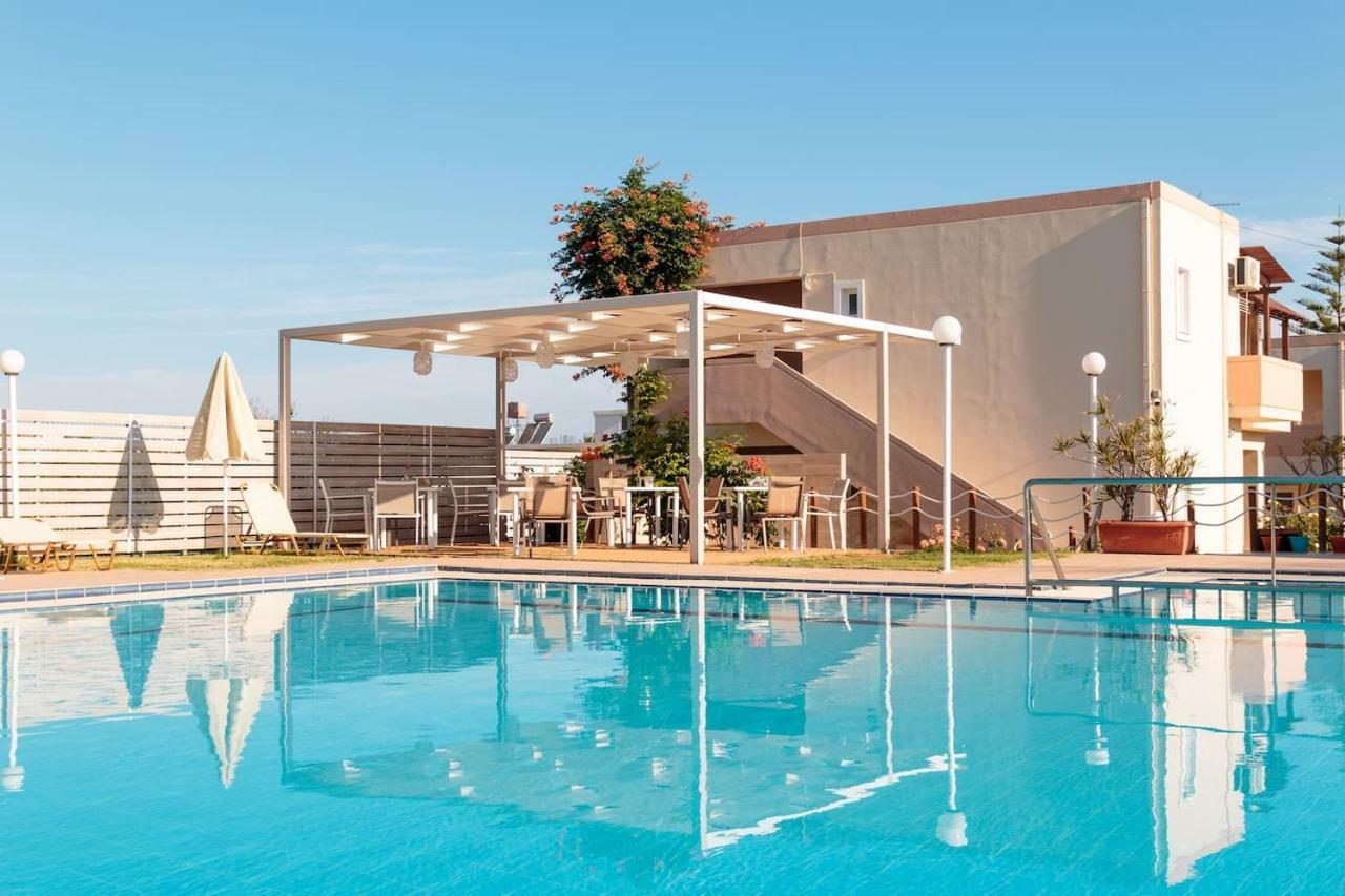 Charming And Comfy House Apartment Agia Marina Exterior foto