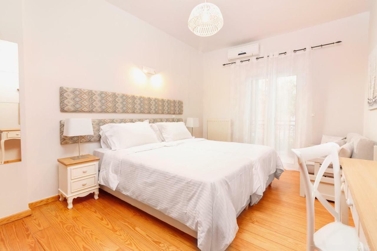 Charming And Comfy House Apartment Agia Marina Exterior foto